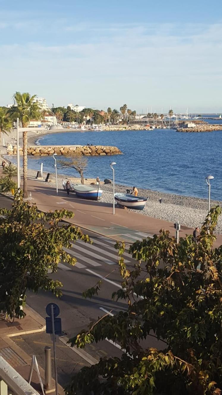 Appartements Au Cros De Cagnes Ruang foto