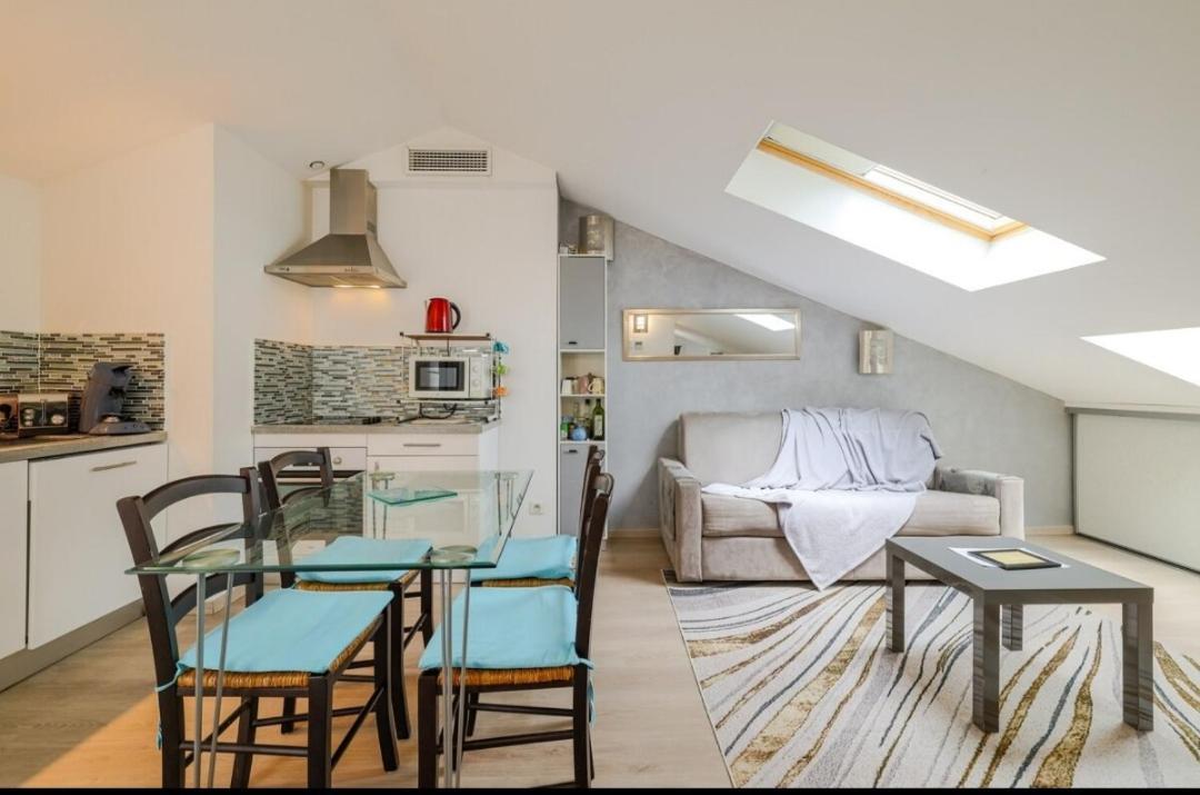 Appartements Au Cros De Cagnes Bagian luar foto